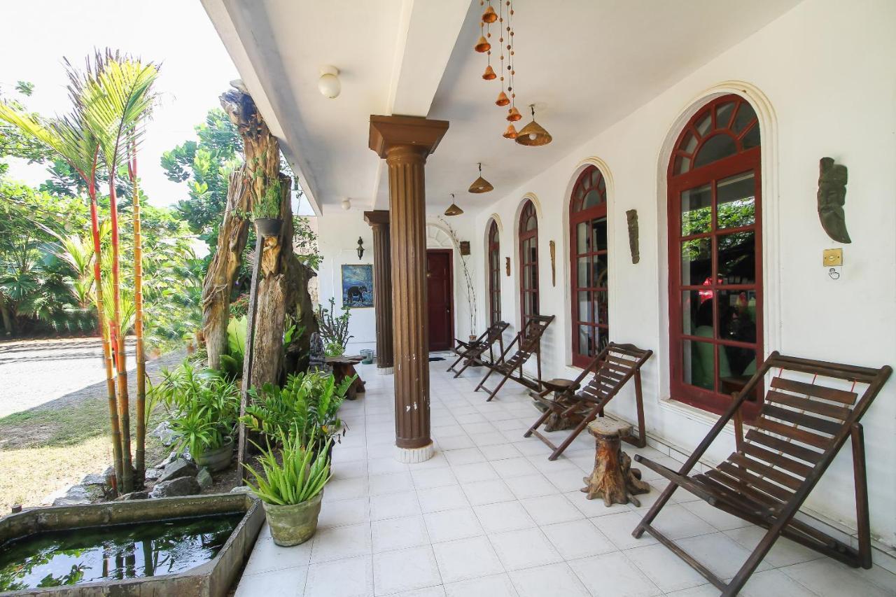 Oyo 459 Barasti Beach Resort Kalutara Eksteriør bilde