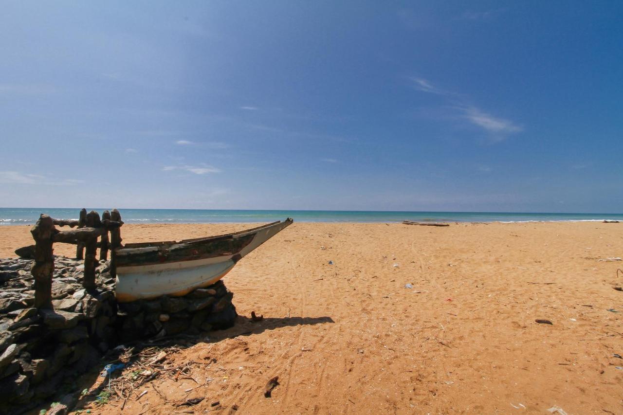 Oyo 459 Barasti Beach Resort Kalutara Eksteriør bilde